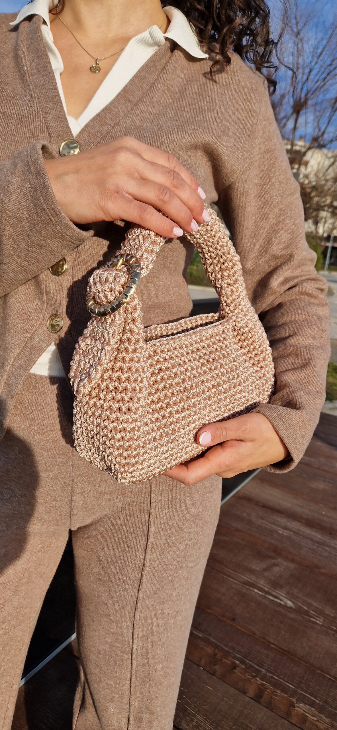 2026/01/1000376529-scaled.jpg carry beige